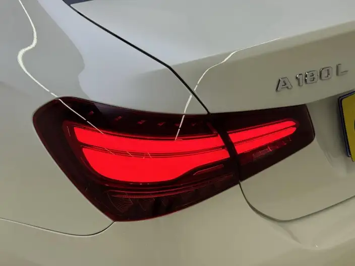 Mercedes-Benz A-class 2024 Model Facelift II A 180 L – фото 13