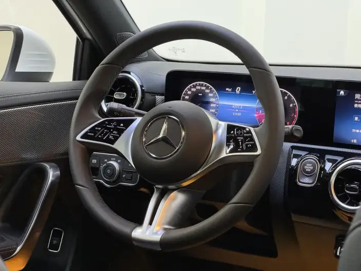 Mercedes-Benz A-class 2024 Model Facelift II A 180 L – фото 16