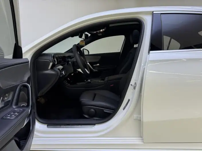 Mercedes-Benz A-class 2024 Model Facelift II A 180 L – фото 17
