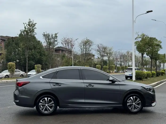 Changan Eado 2023 Model PLUS Changxiang Edition Blue whale NE 1.4T GDI DCT Noble Model – фото 8