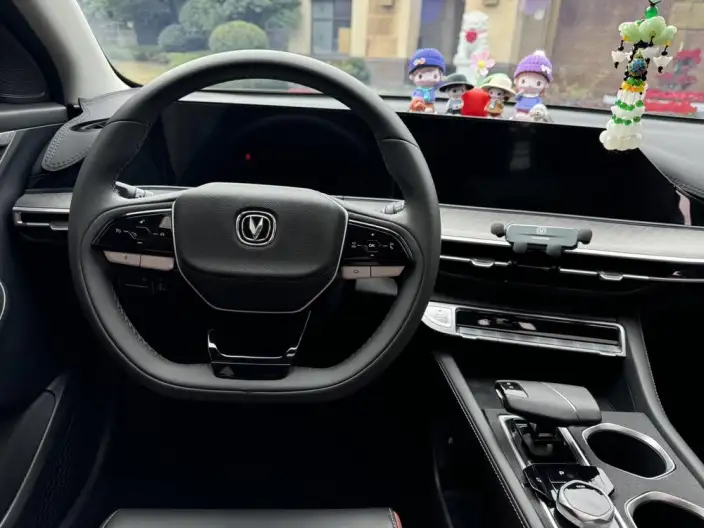 Changan Eado 2023 Model PLUS Changxiang Edition Blue whale NE 1.4T GDI DCT Noble Model – фото 17