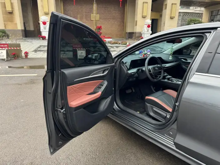Changan Eado 2023 Model PLUS Changxiang Edition Blue whale NE 1.4T GDI DCT Noble Model – фото 22
