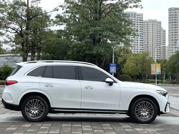 Mercedes-Benz GLC 2024 Model GLC 300 L 4MATIC Dynamic Model 5 seat – фото 7