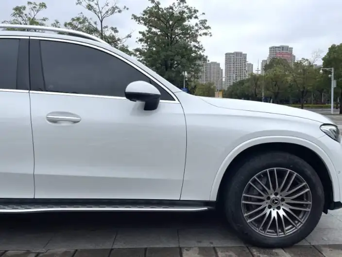 Mercedes-Benz GLC 2024 Model GLC 300 L 4MATIC Dynamic Model 5 seat – фото 9