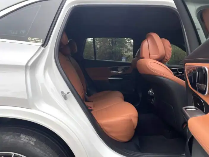 Mercedes-Benz GLC 2024 Model GLC 300 L 4MATIC Dynamic Model 5 seat – фото 15