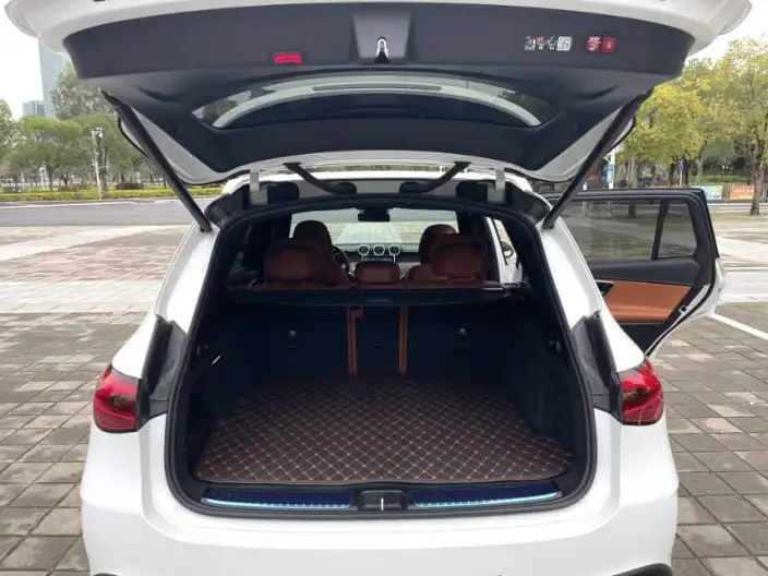 Mercedes-Benz GLC 2024 Model GLC 300 L 4MATIC Dynamic Model 5 seat – фото 17