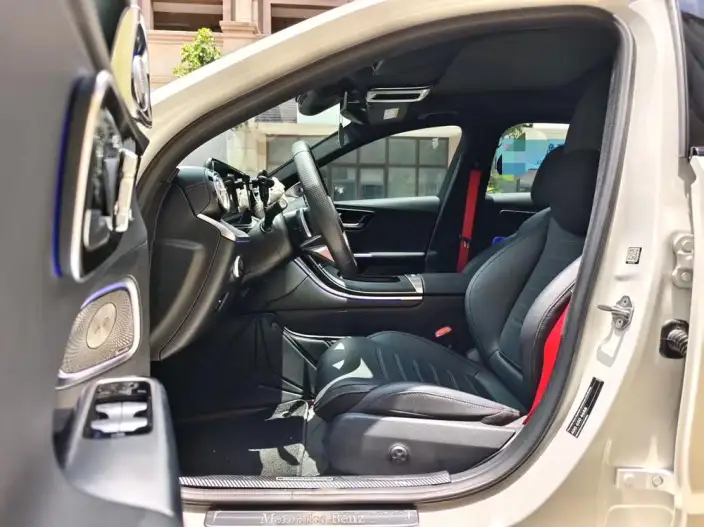Mercedes-Benz GLC 2021 Model GLC 300 L 4MATIC Dynamic Model – фото 7