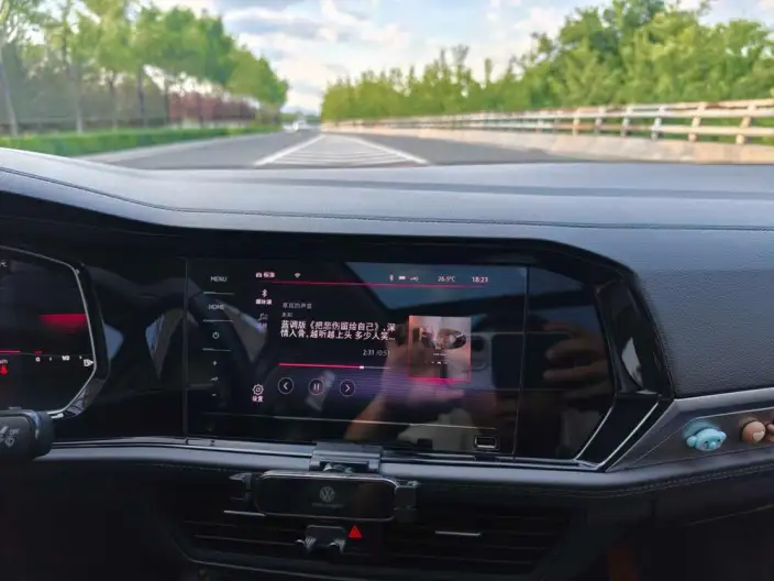Volkswagen Sagitar 2022 Model 280TSI DSG Beyond Edition – фото 11