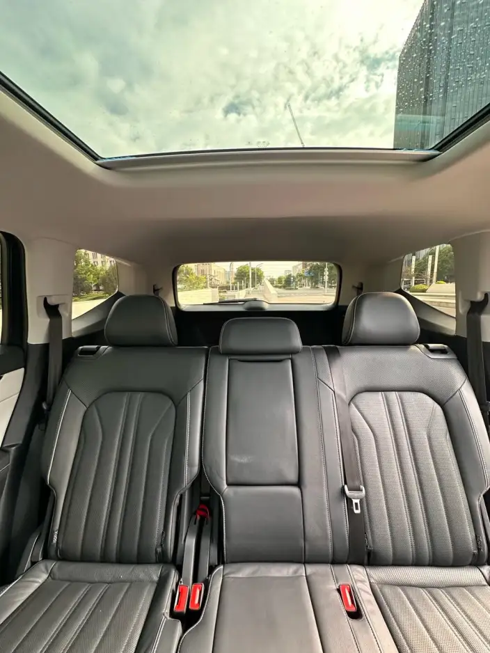Volkswagen Teramont 2021 Model 530 V6 4WD Respect Deluxe Edition – фото 7
