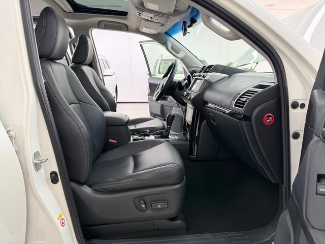 Toyota Prado 2016 модификация 2.7L автоматическое Deluxe Edition – фото 12