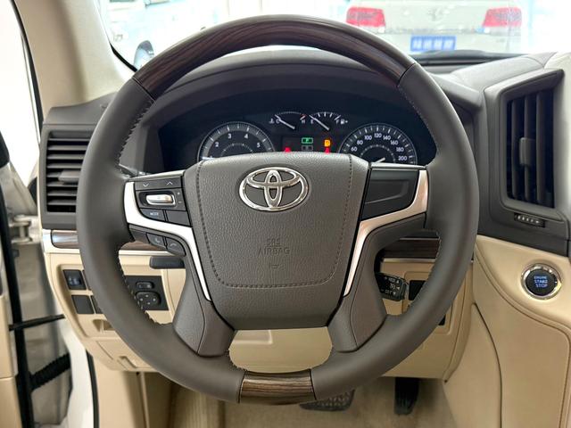 Land Cruiser （import Модель 2019 года 4.0L автоматическое 4WD 7 seat параллельный импорт Imported – фото 6