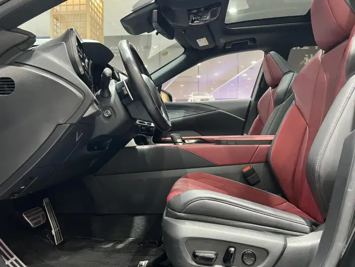 Lexus RX 2023 Model 500h DIRECT4 F SPORT Performance – фото 14