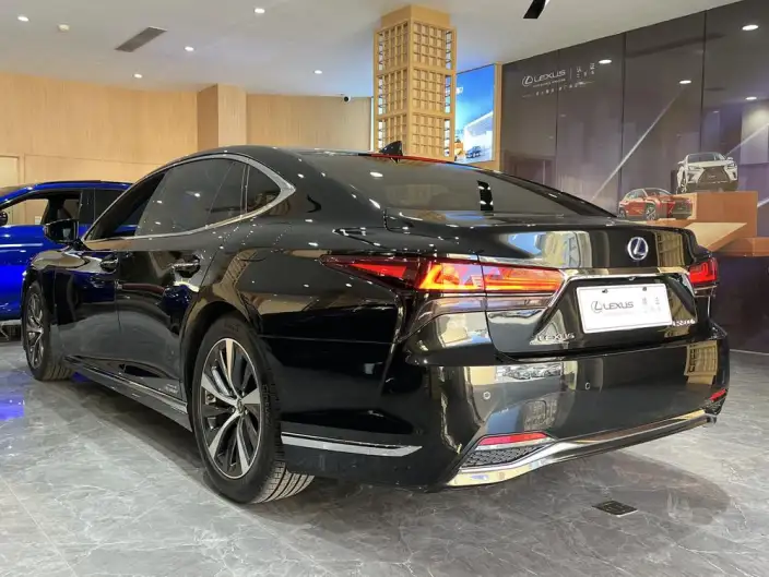 Lexus LS 2021 Model 500h Superior Edition – фото 4