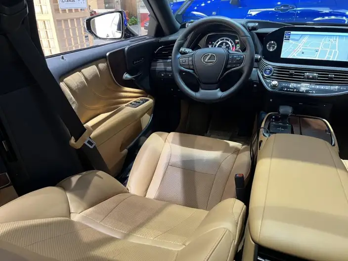 Lexus LS 2021 Model 500h Superior Edition – фото 9