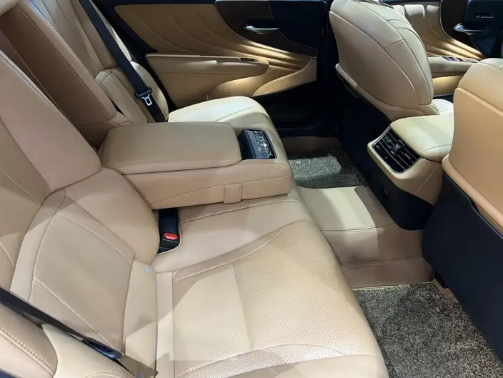 Lexus LS 2021 Model 500h Superior Edition – фото 20