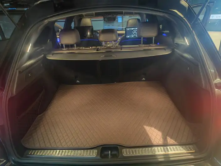 Mercedes-Benz GLC 2020 Model GLC 260 L 4MATIC Dynamic Model – фото 33