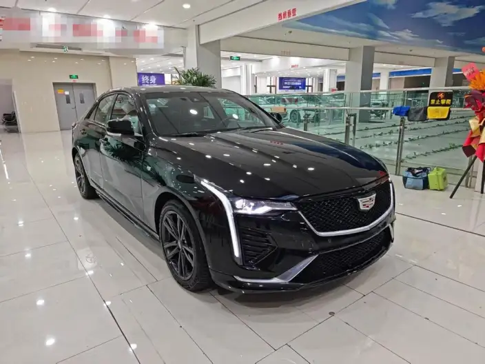 Cadillac CT4 2023 Model 25T Luxury Model – фото 3