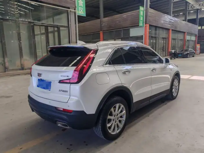 Cadillac XT4 2022 Model 28T 2WD Fashion Model – фото 6