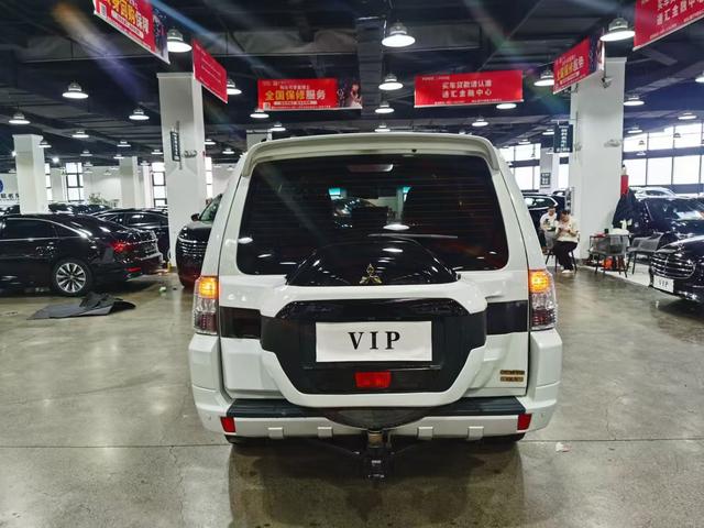 Mitsubishi Pajero Import 2019 3.8L Automatic AWD 7-Seater Parallel Import – фото 8