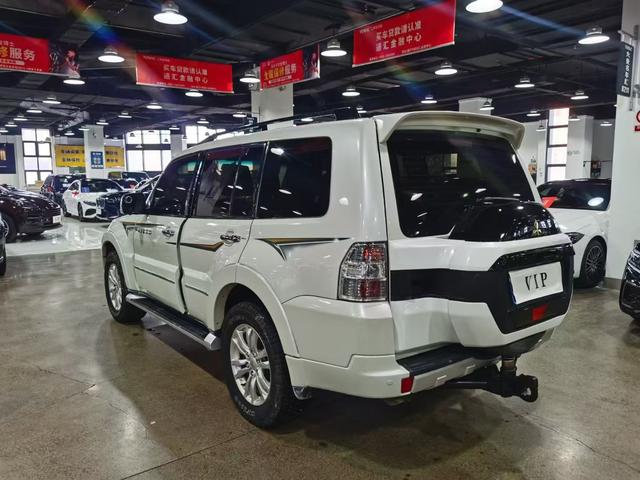 Mitsubishi Pajero Import 2019 3.8L Automatic AWD 7-Seater Parallel Import – фото 9