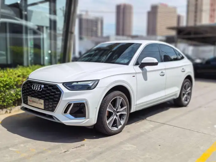 Audi Q5L Sportback 2022 Model Facelift 40 TFSI Luxury Model – фото 1