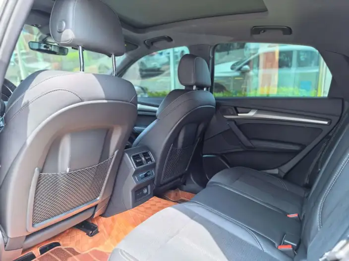 Audi Q5L Sportback 2022 Model Facelift 40 TFSI Luxury Model – фото 14
