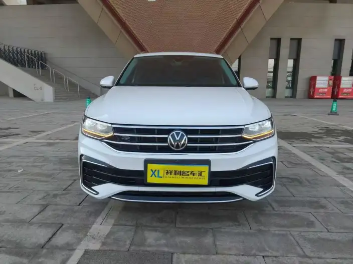 Volkswagen Tiguan L 2022 Model 330TSI Automatic 2WD R-Line Enjoy the version more – фото 2