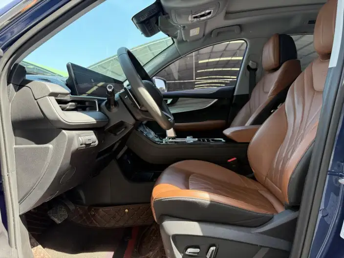 Chery Tiggo 8 PLUS 2022 Model 290TGDI DCT Pride Edition – фото 9