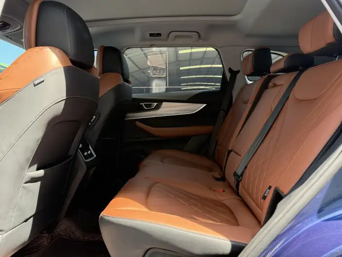 Chery Tiggo 8 PLUS 2022 Model 290TGDI DCT Pride Edition – фото 10