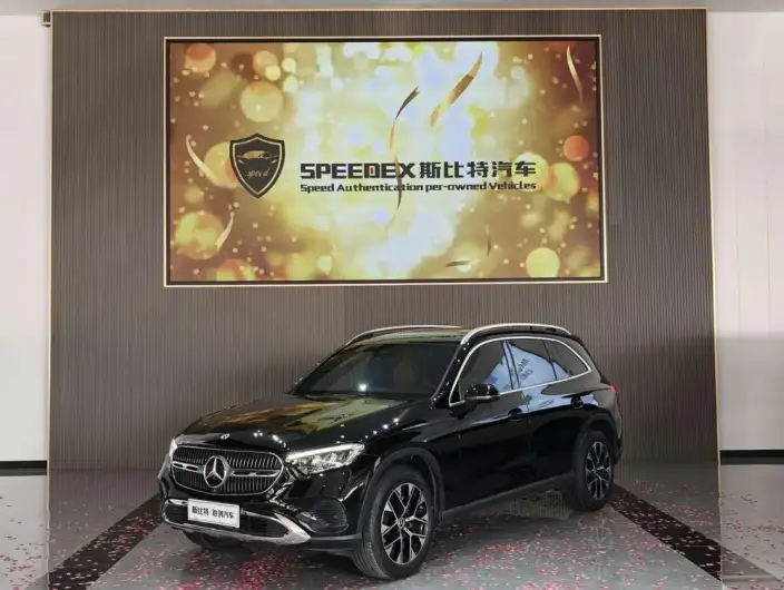 Mercedes-Benz GLC 2024 Model GLC 260 L 4MATIC Dynamic Model 5 seat – фото 1