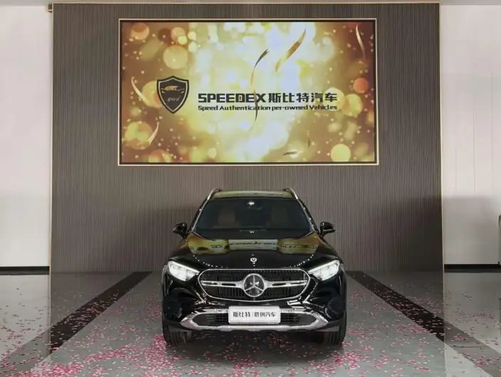 Mercedes-Benz GLC 2024 Model GLC 260 L 4MATIC Dynamic Model 5 seat – фото 2