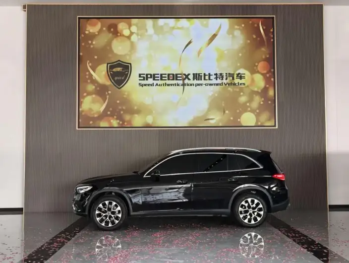 Mercedes-Benz GLC 2024 Model GLC 260 L 4MATIC Dynamic Model 5 seat – фото 3