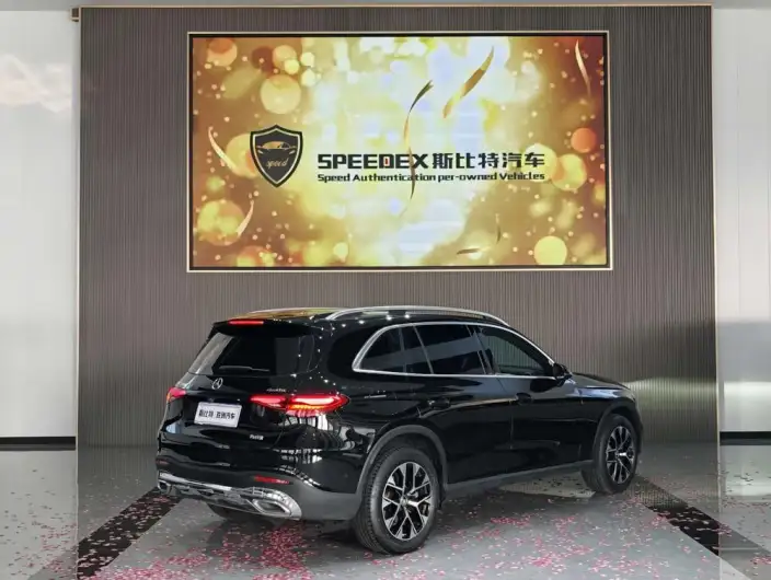 Mercedes-Benz GLC 2024 Model GLC 260 L 4MATIC Dynamic Model 5 seat – фото 5