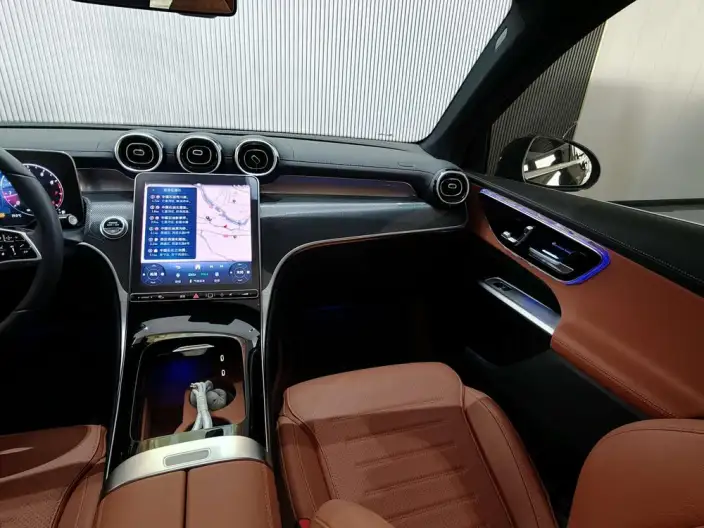 Mercedes-Benz GLC 2024 Model GLC 260 L 4MATIC Dynamic Model 5 seat – фото 13