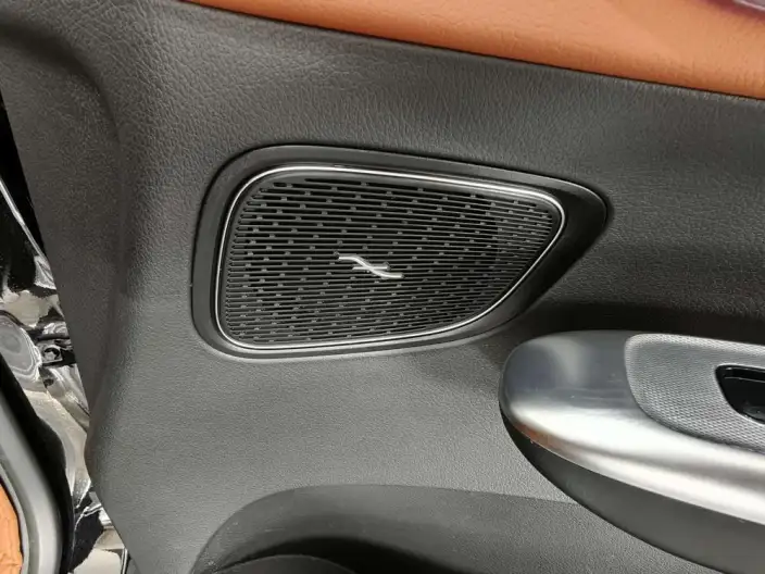 Mercedes-Benz GLC 2024 Model GLC 260 L 4MATIC Dynamic Model 5 seat – фото 14