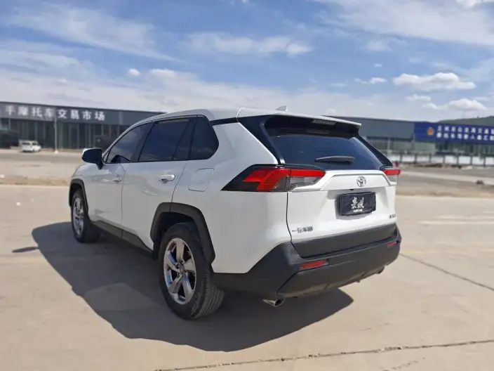 Toyota RAV4 2022 Model 2.0L CVT 2WD Fashion edition – фото 4