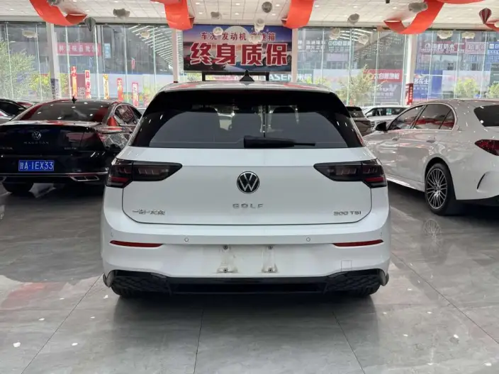 Volkswagen Golf 2025 Model Facelift 300TSI R-Line – фото 5