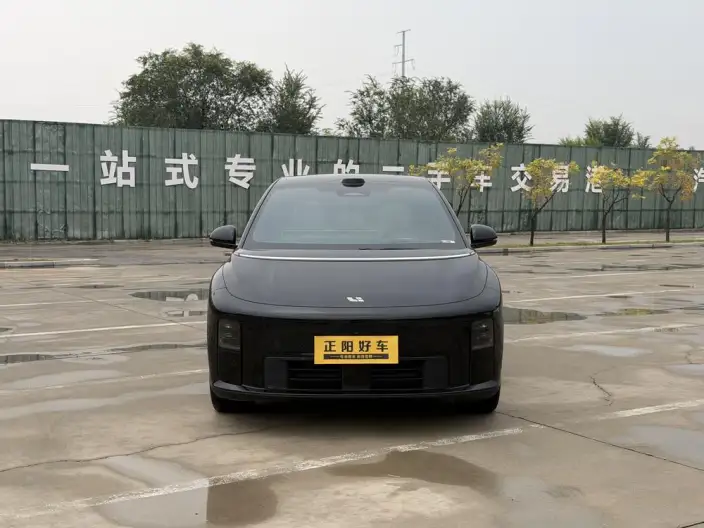 Li Auto i6 2025 Model 4WD Standard Edition – фото 2