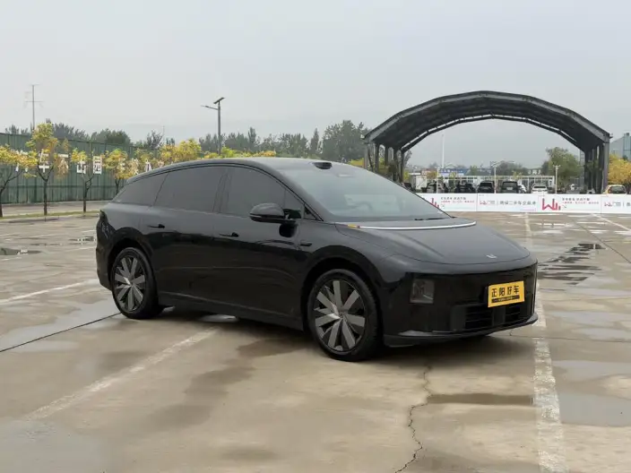 Li Auto i6 2025 Model 4WD Standard Edition – фото 3