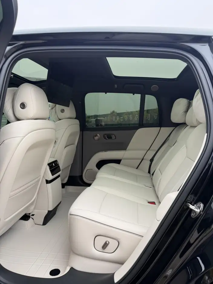 Li Auto i6 2025 Model 4WD Standard Edition – фото 9