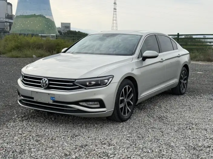 Volkswagen Magotan 2020 Model 330TSI DSG Leading Model – фото 1
