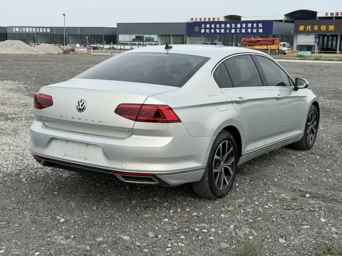 Volkswagen Magotan 2020 Model 330TSI DSG Leading Model – фото 6