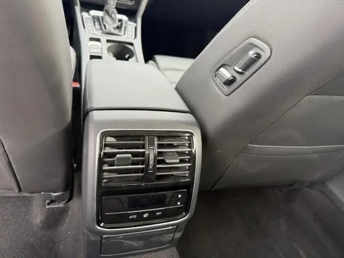 Volkswagen Magotan 2020 Model 330TSI DSG Leading Model – фото 10