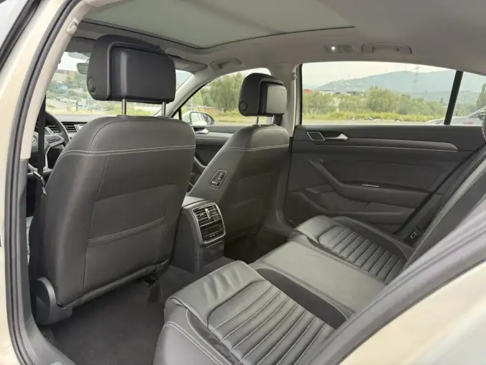 Volkswagen Magotan 2020 Model 330TSI DSG Leading Model – фото 16