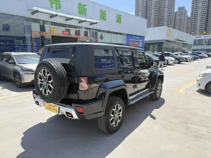 BAIC BJ40 2020 Model 2.0T Automatic 4WD City Hunter Edition Warrior Model – фото 6