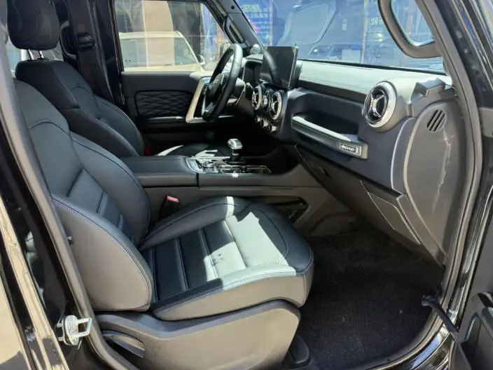 BAIC BJ40 2020 Model 2.0T Automatic 4WD City Hunter Edition Warrior Model – фото 7