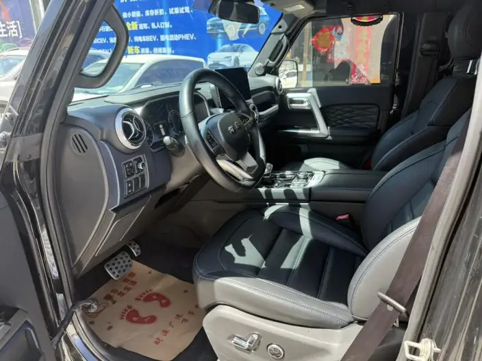 BAIC BJ40 2020 Model 2.0T Automatic 4WD City Hunter Edition Warrior Model – фото 9