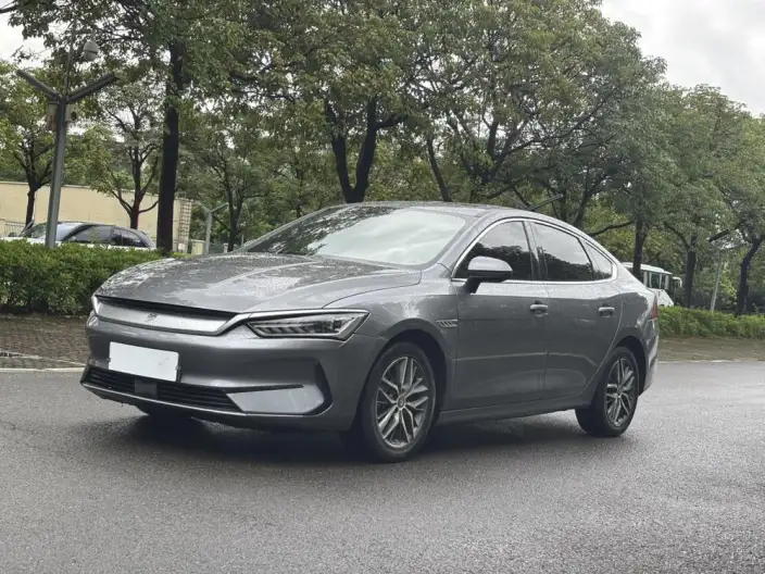 Qin Plus EV 2021 Model 400KM Luxury Model – фото 1