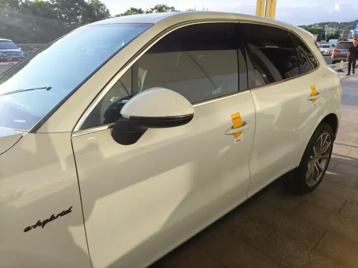 Cayenne E-Hybrid 2021 Model Cayenne E-Hybrid 2.0T – фото 21