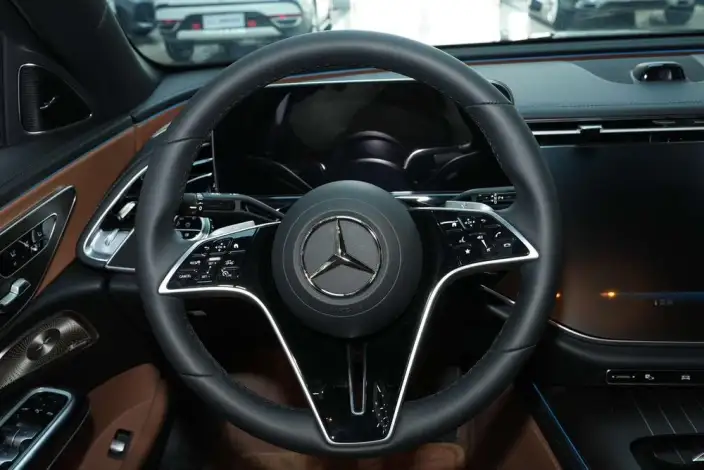 Mercedes-Benz E-Class 2025 Model Facelift E 300 L Luxury Model sedan – фото 17